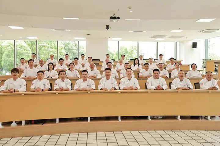 云顶集团4008乐成举行首期冷冻生坯包子培训班