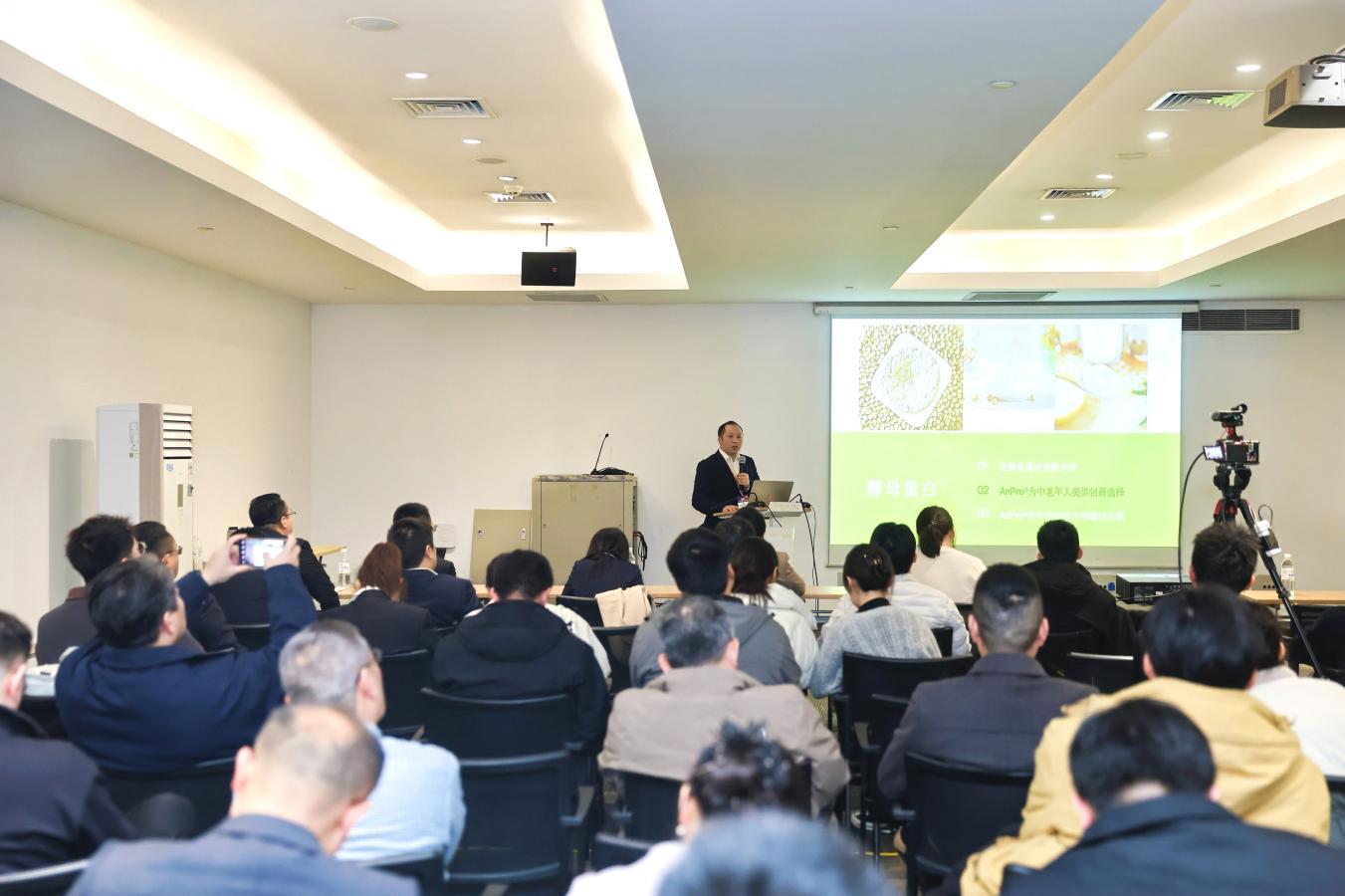 云顶集团4008在会场举行六场专业手艺交流会 云顶集团4008在会场举行六场专业手艺交流会