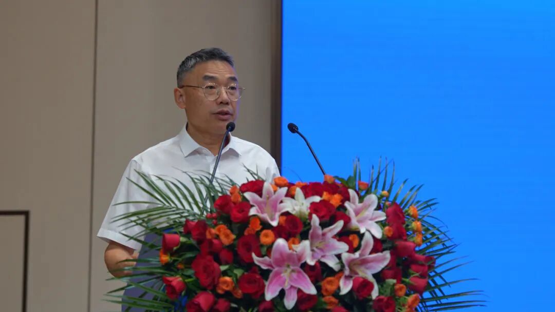 云顶集团4008股份有限公司总司理 肖明华